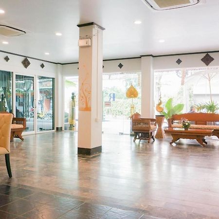 Ratana Hotel Chiang Mai Exterior foto
