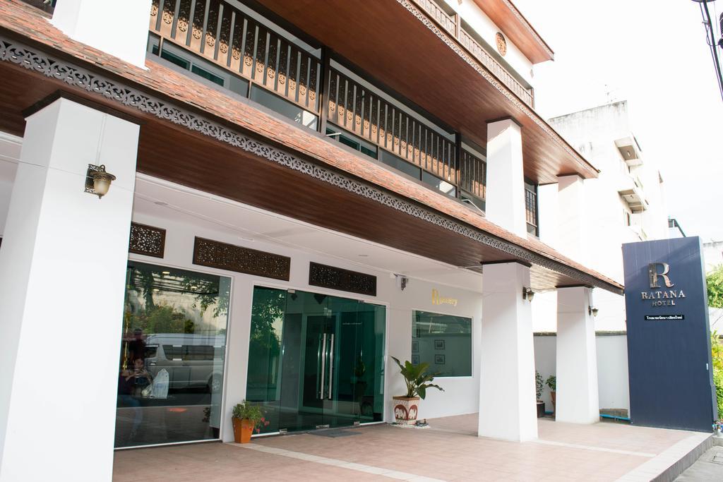 Ratana Hotel Chiang Mai Exterior foto
